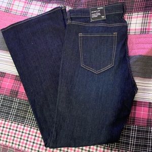 New - w/tags Women’s GAP jeans MAKE AN OFFER